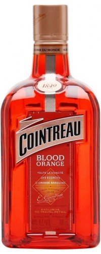 Ликер Cointreau Blood Orange (Куантро Блад Оранж) 30% 0.7л (3035540009104)