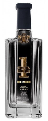 Водка Перша Гільдія Гранд 40% 0.7л (4820080724261)