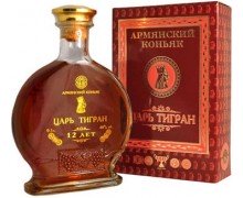 Коньяк "Царь Тигран" 12-летний в подарочной коробке 0,5л Коньяк "Царь Тигран" 12-летний в подарочной коробке 0,5л