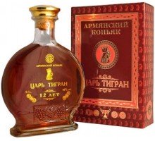 Коньяк "Царь Тигран" 12-летний в подарочной коробке 0,5л