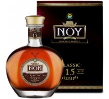 Коньяк Ной Классик 15 летний в подарочной упаковке 0,5л