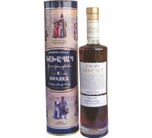 Коньяк Армянский "Прадед" 8 лет выдержки 0.5л в коробке (4850015314380)