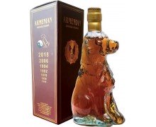 Коньяк Армянский "Собака" 5 лет выдержки 0.5л в коробке (4850015317541)